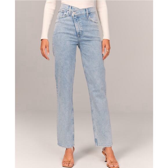 Abercrombie Fitch 90s Straight Ultra High Rise Size US 28 / 6 L Light Wash New - Picture 2 of 10